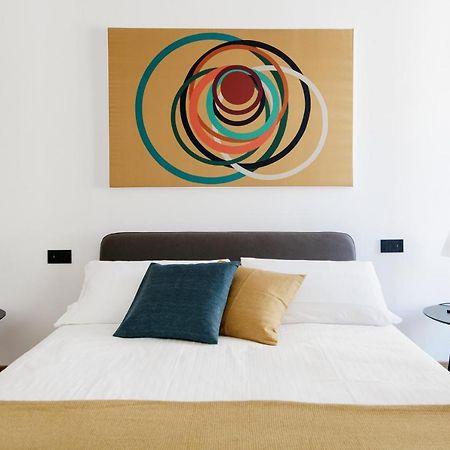 Dome'S Charme - The House Of Travelers Apartment โกโม ภายนอก รูปภาพ