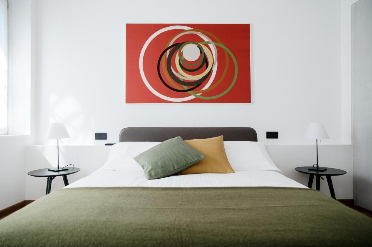 Dome'S Charme - The House Of Travelers Apartment โกโม ภายนอก รูปภาพ