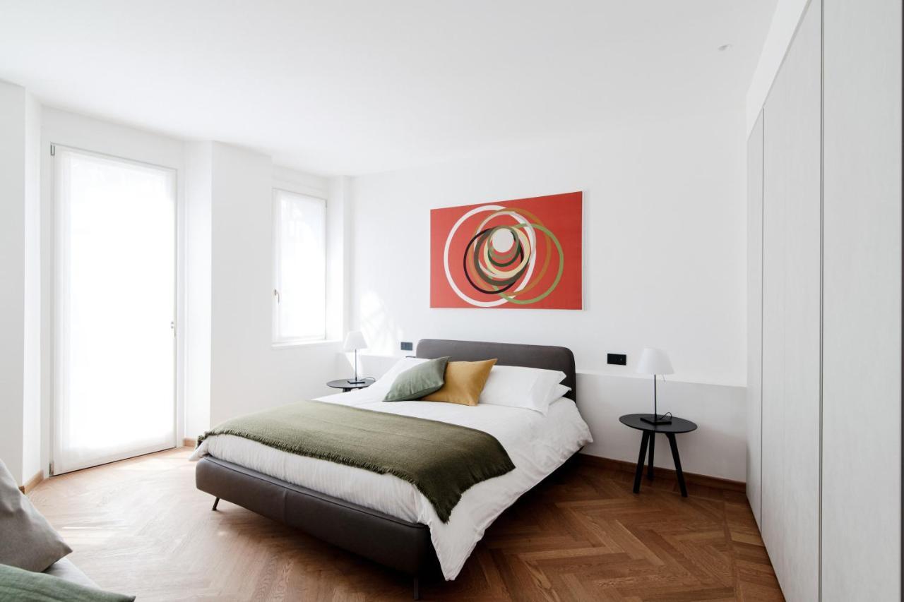 Dome'S Charme - The House Of Travelers Apartment โกโม ภายนอก รูปภาพ